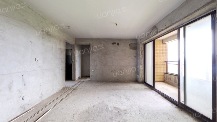 中央美地二手房实景图