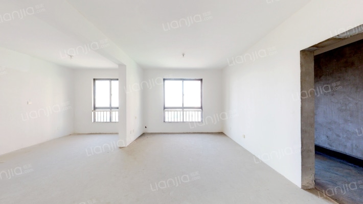 春麓苑小区1-8单元二手房实景图