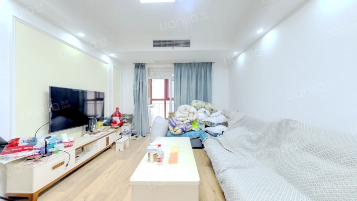 红霞雅苑二手房实景图