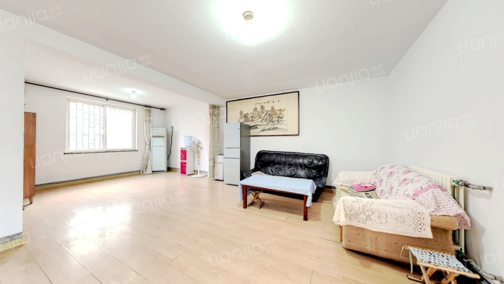 东风小区二手房实景图