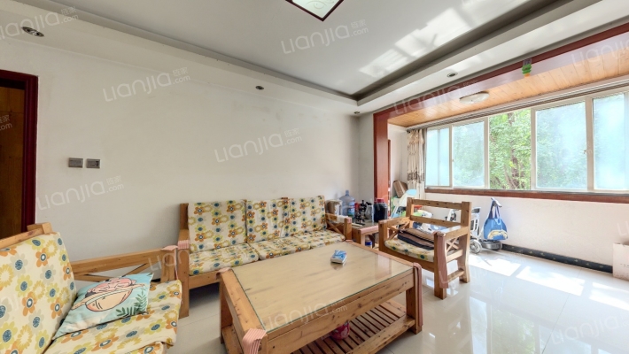 雅南居二手房实景图