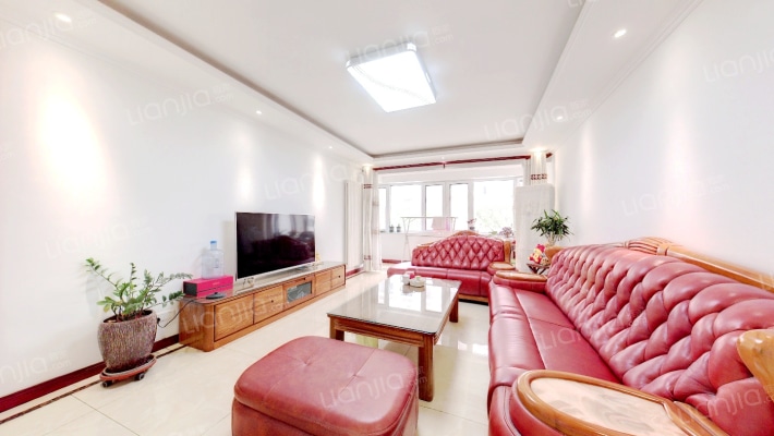 世纪新村中区二手房实景图