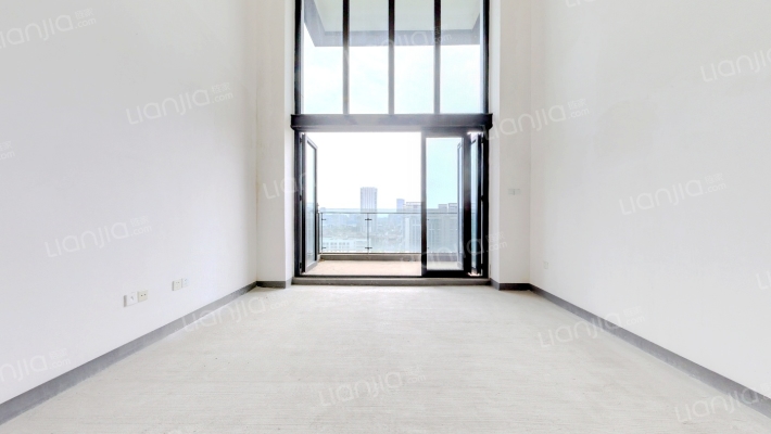 蔚蓝阁B区二手房实景图