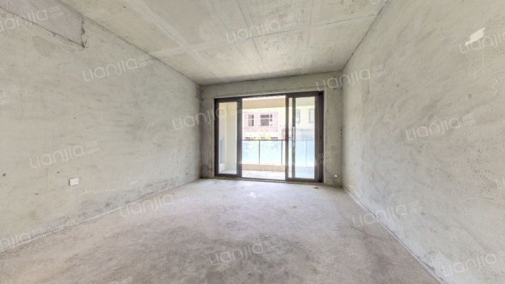 新城鹿江风华二手房实景图