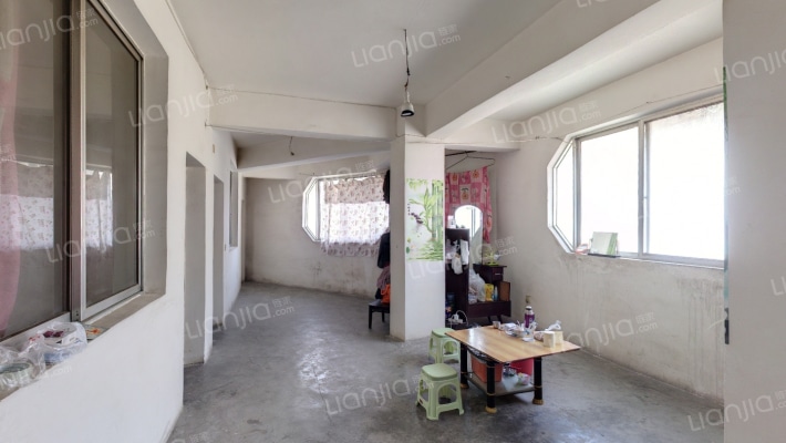 兴业街118号二手房实景图