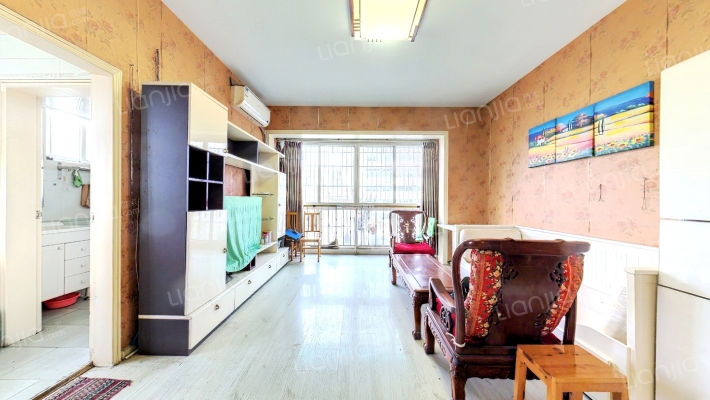 自由自宅二手房实景图