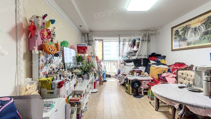 康嘉国际公寓二手房实景图