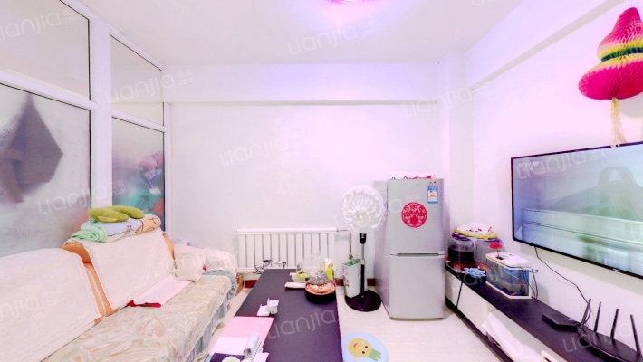 新东方公寓一期二手房实景图