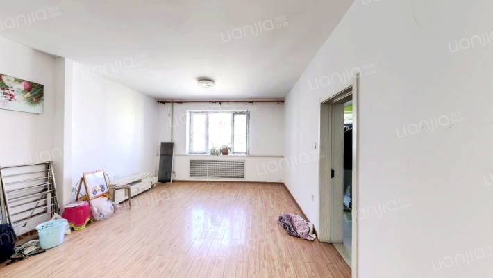 龙房小区二手房实景图