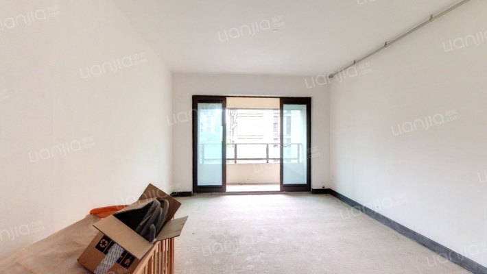 长滩原麓瑾园A区二手房实景图