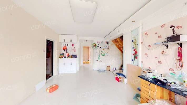 岭华里二手房实景图