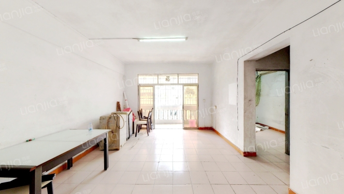 康富花园五期二手房实景图