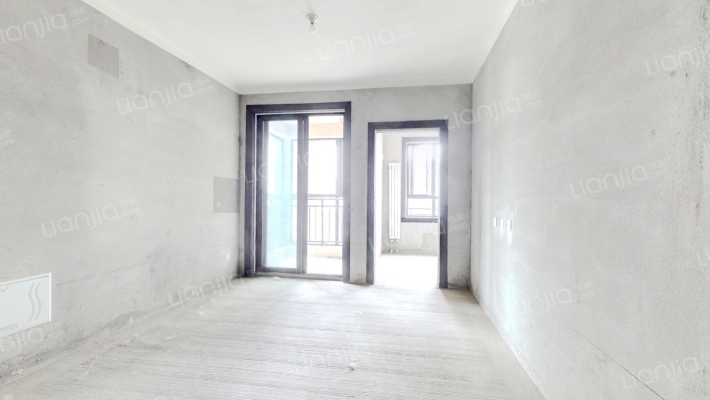 正弘中央公园麓林苑二手房实景图