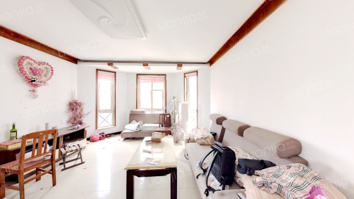 怡园里二手房实景图