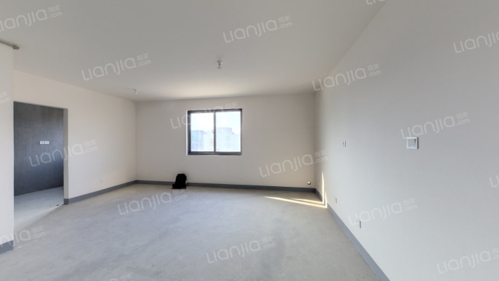 溢泽华庭二期二手房实景图