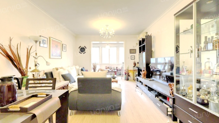 久润花园东区二手房实景图