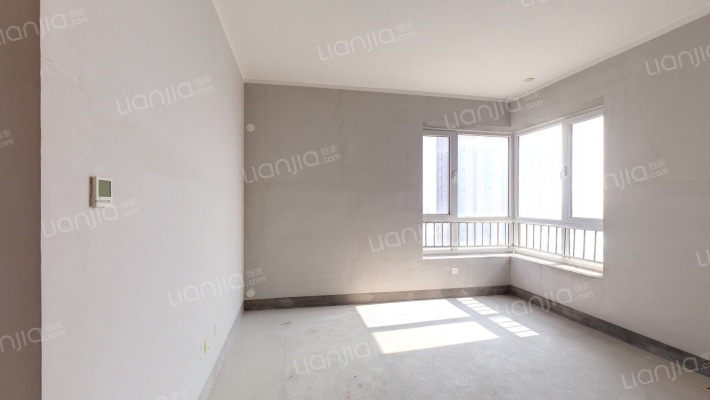 美域澜苑二手房实景图