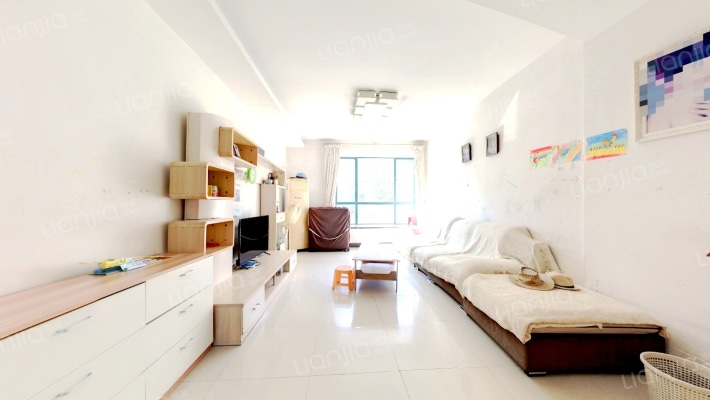 蓝色天际二手房实景图