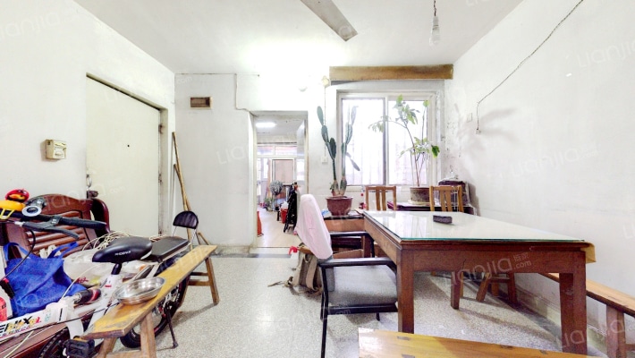 银山小区二手房实景图