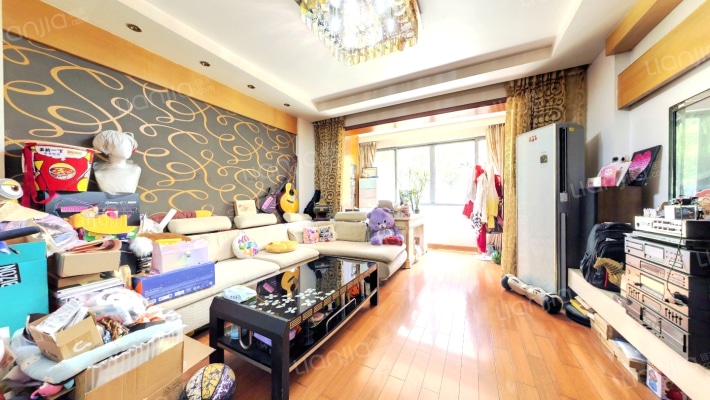 宝宸共和家园二手房实景图