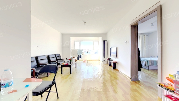 名湖花苑二手房实景图