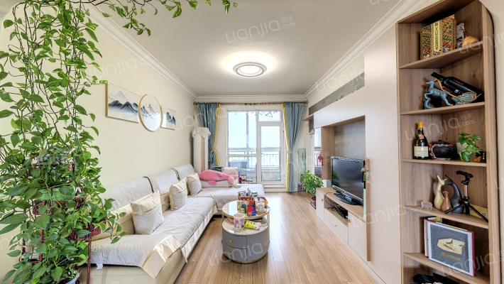 亿达梧桐路二手房实景图