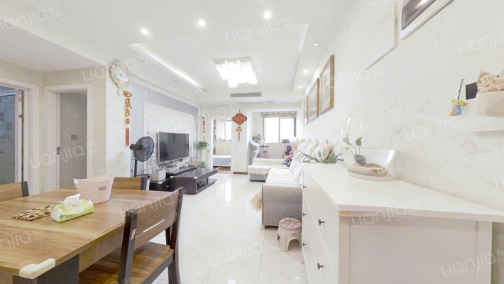 奥园盘龙壹号雅典苑二手房实景图