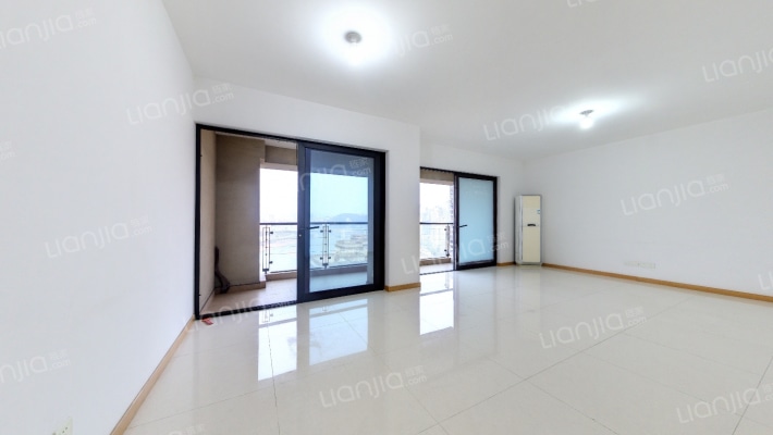 雍江艺庭二手房实景图