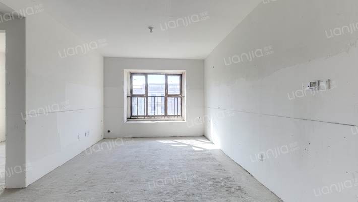 实地蔷薇国际二手房实景图