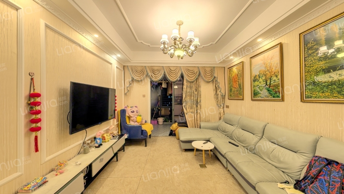 融信白宫B区二手房实景图