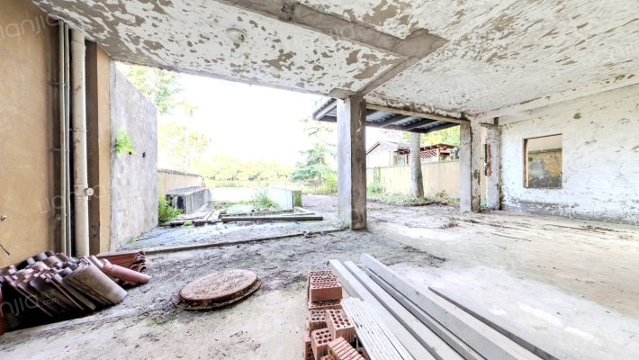 麓山国际圆石滩二手房实景图