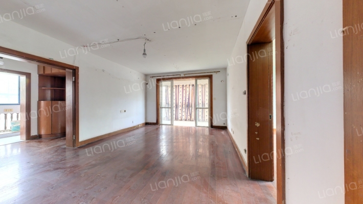 新逸仙公寓二手房实景图