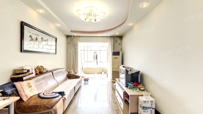 泰山小区二手房实景图