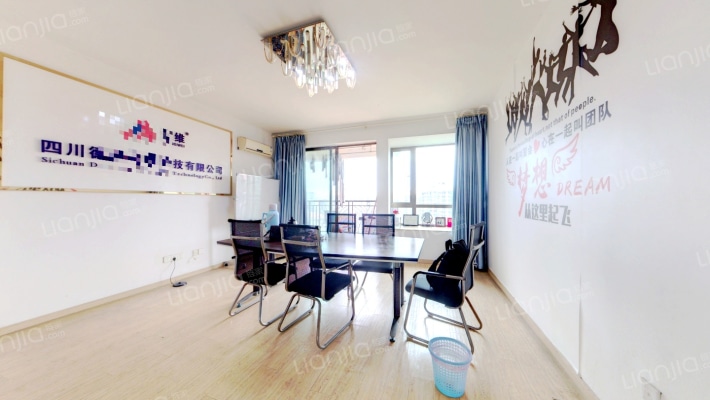 东骏湖景湾二手房实景图