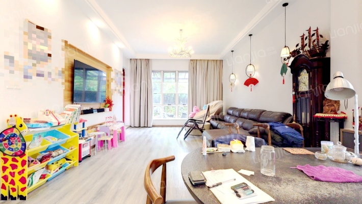 招商海廷(五期)二手房实景图