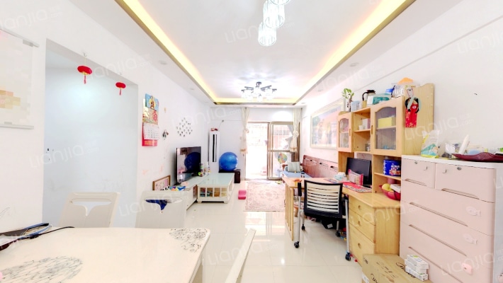 龙威花园二手房实景图