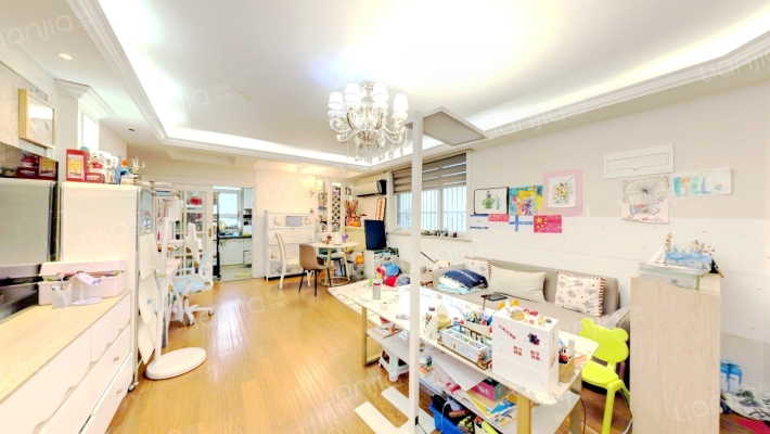 泰德花苑二手房实景图