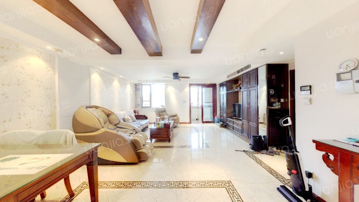 世家山水庭院二手房实景图