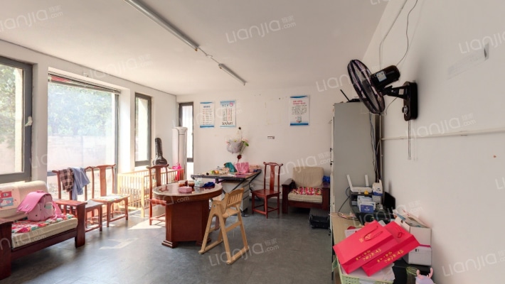 首府136栋二手房实景图