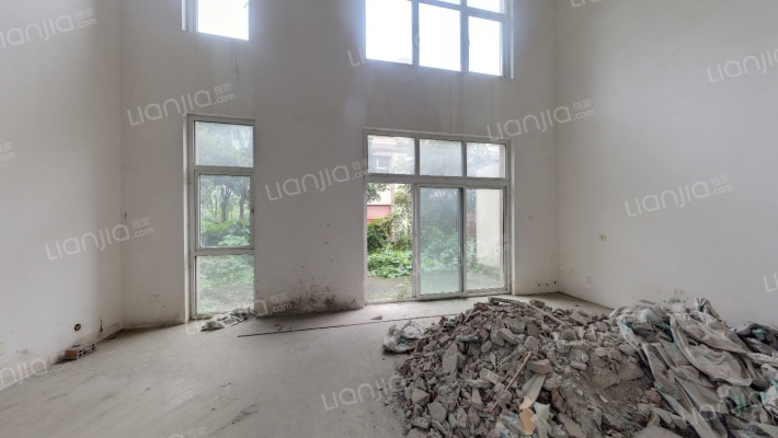 国航凤凰苑二手房实景图