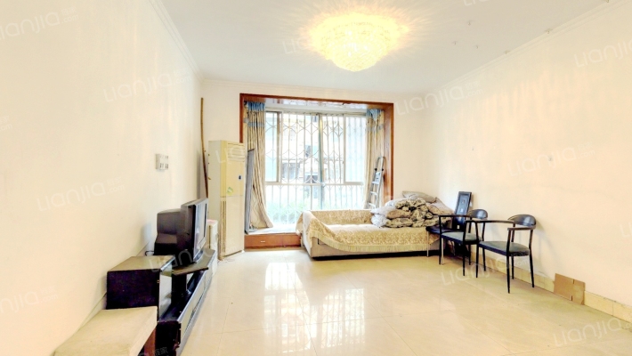 青龙日月苑二手房实景图