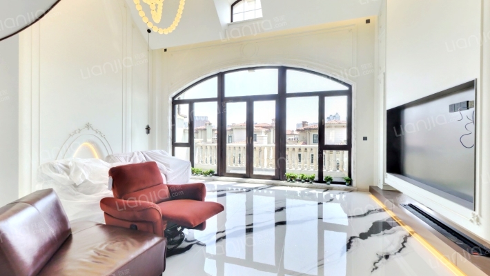 溪岸艺墅二手房实景图