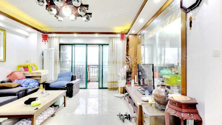 加州阳光二手房实景图