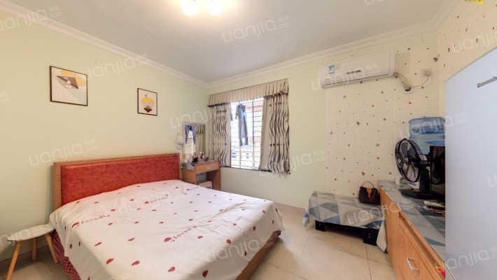 八一花园二手房实景图