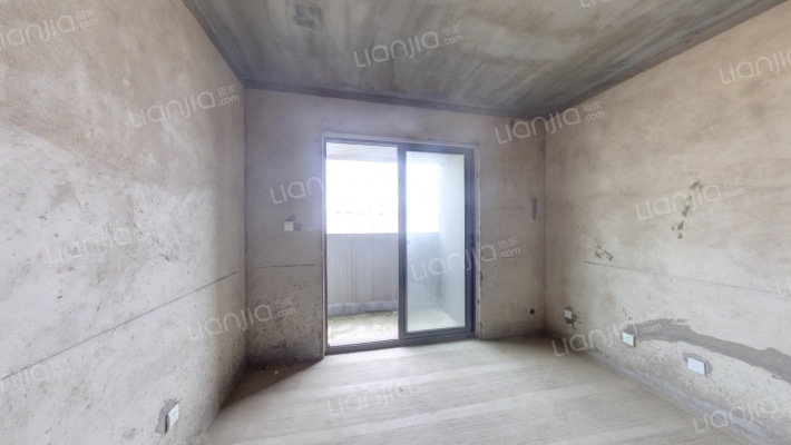 恒泰风格城市二手房实景图