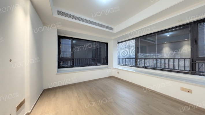 美兰金悦府南区二手房实景图