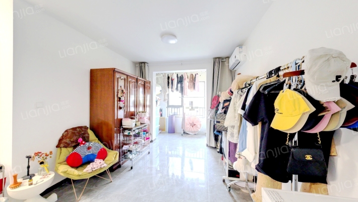 东京北华府西区三号院二手房实景图