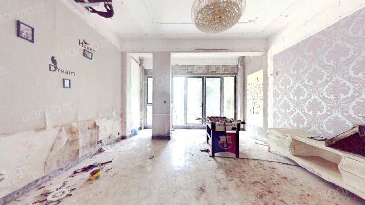 枫丹白露别墅二手房实景图