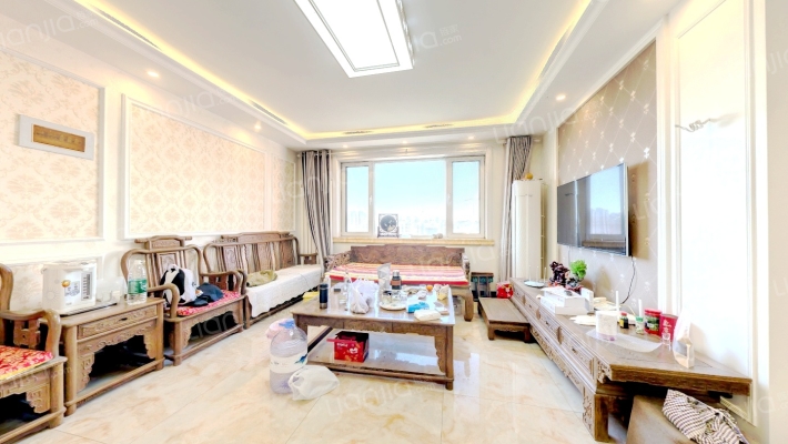 卧龙花园三区二手房实景图