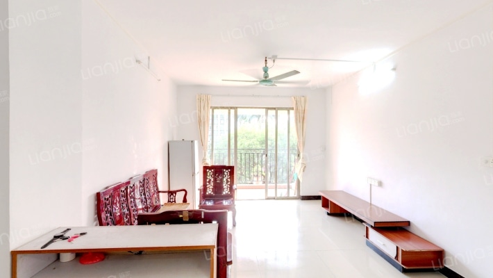 世代豪苑雅居二手房实景图